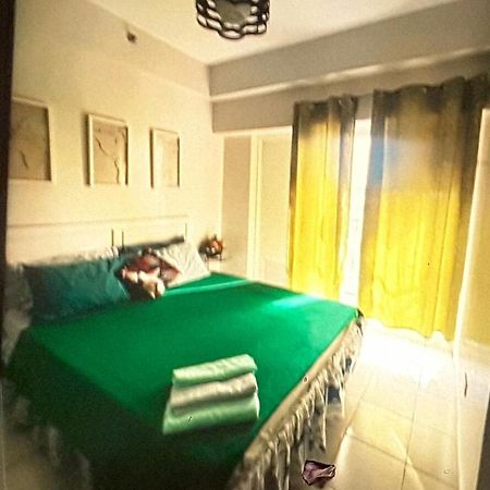 Mary'S Crib Cityland Prime Tagaytay With Free Wifi & Swimming Tagaytay City Exteriör bild