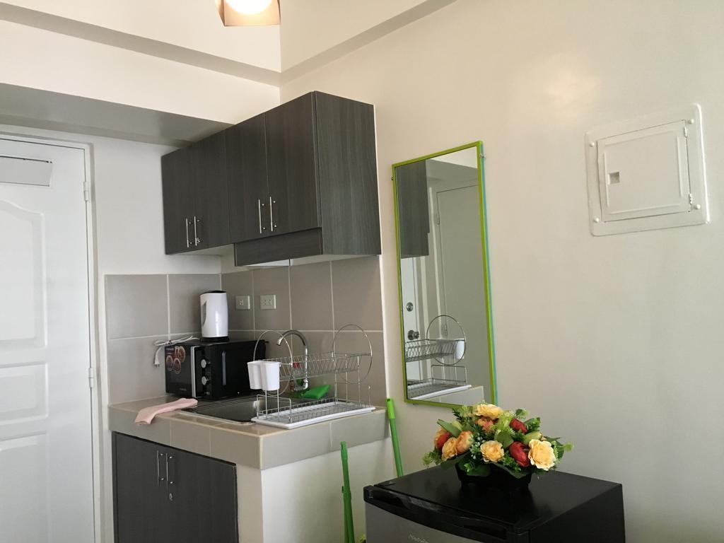 Mary'S Crib Cityland Prime Tagaytay With Free Wifi & Swimming Tagaytay City Exteriör bild