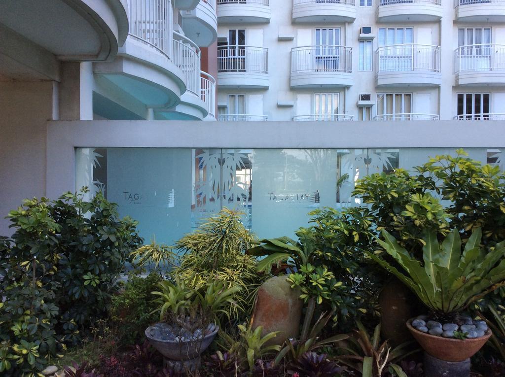 Mary'S Crib Cityland Prime Tagaytay With Free Wifi & Swimming Tagaytay City Exteriör bild